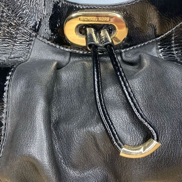 Michael Kors, Mixed Leather Drawstring Hobo Bucket Shoulder Bag - Picture 2 of 16